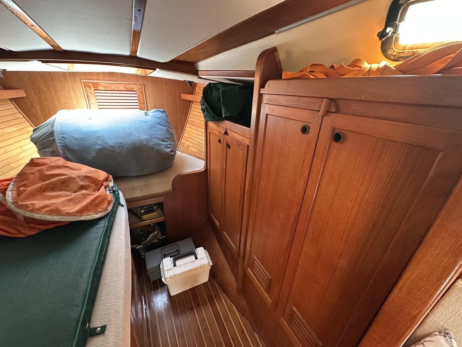 1983 Nordic 44 - Photo 39