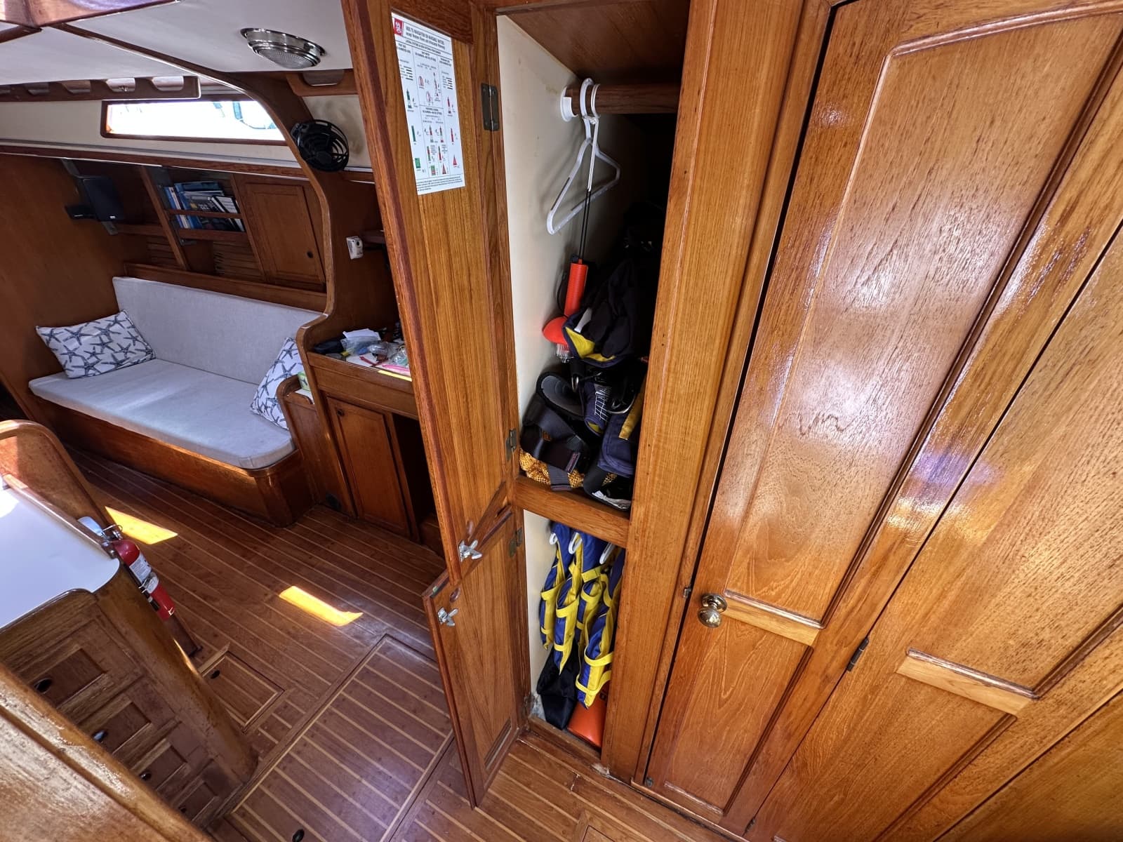 1983 Nordic 44 - Photo 47