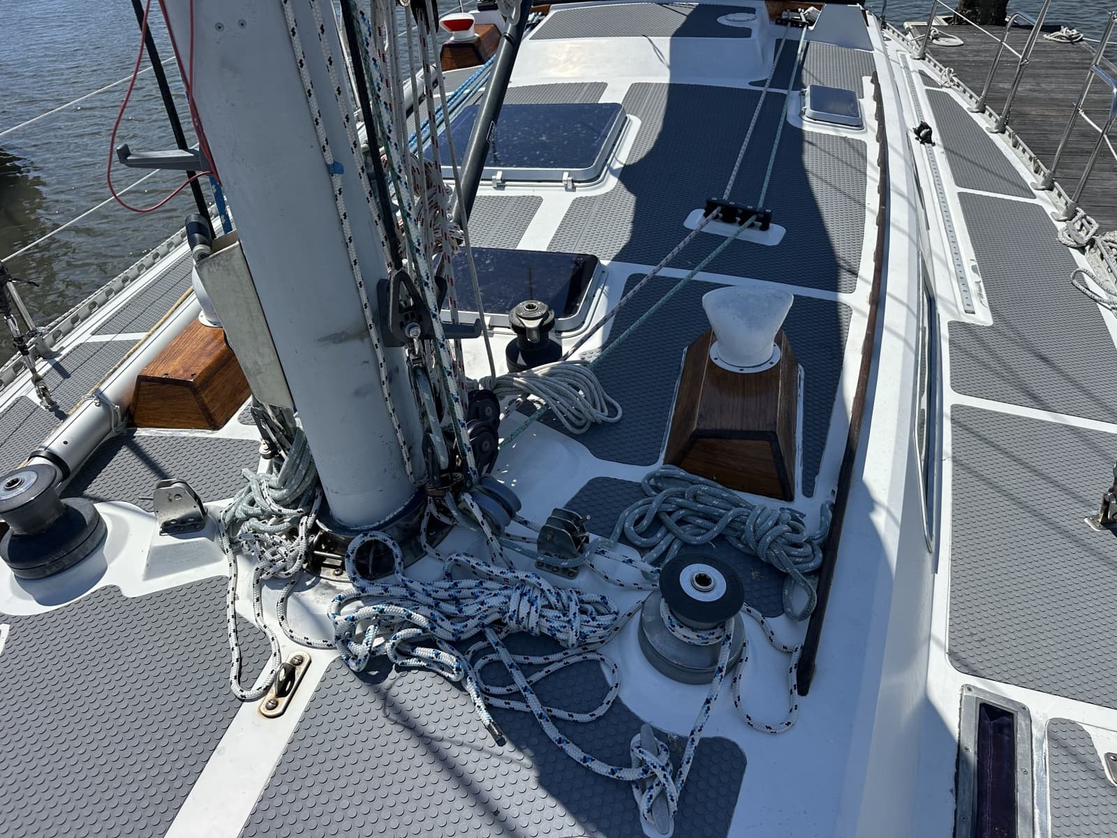 1983 Nordic 44 - Photo 17