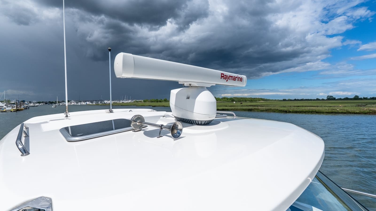 2020 Boston Whaler 325 Conquest - Photo 56