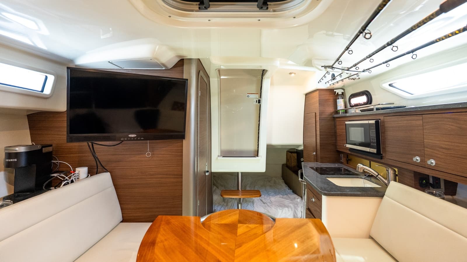 2020 Boston Whaler 325 Conquest - Photo 41