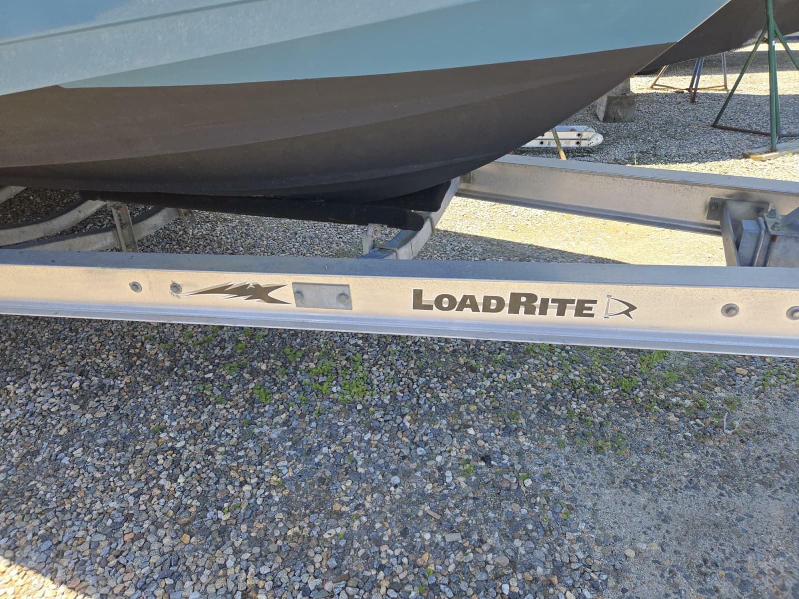 2009 Century 2400 Walkaround - Photo 32