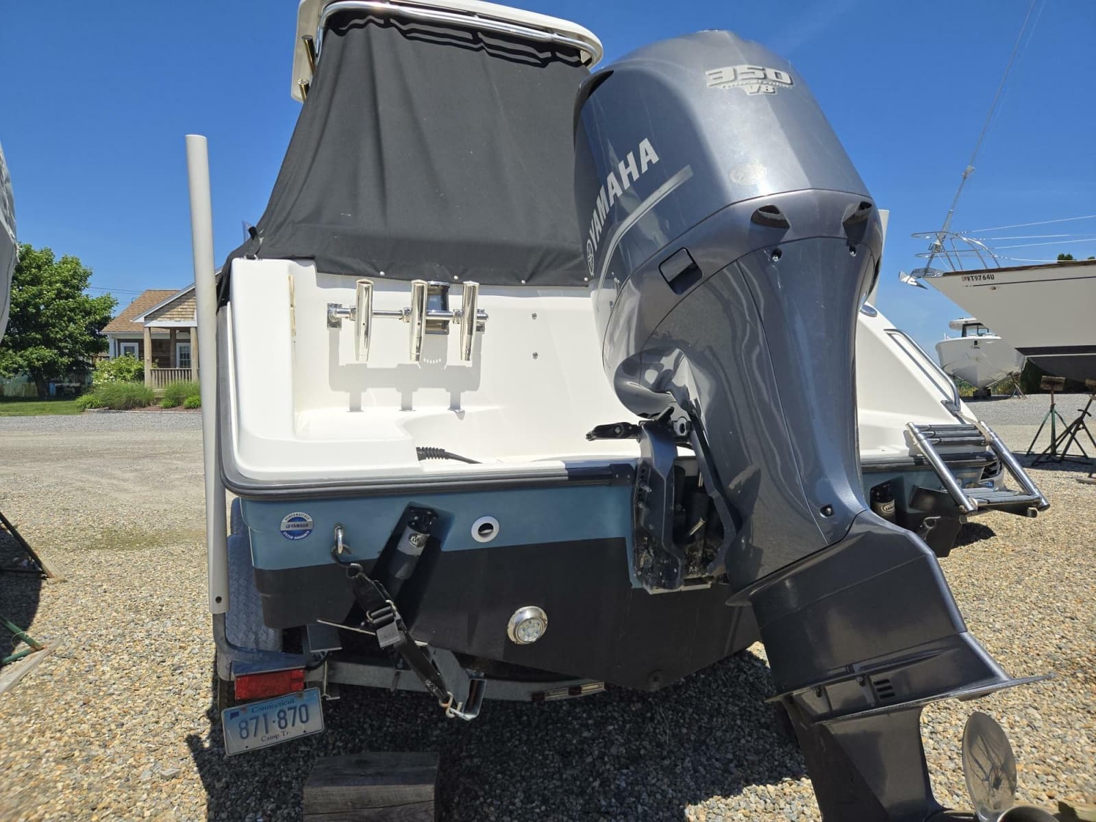 2009 Century 2400 Walkaround - Photo 30