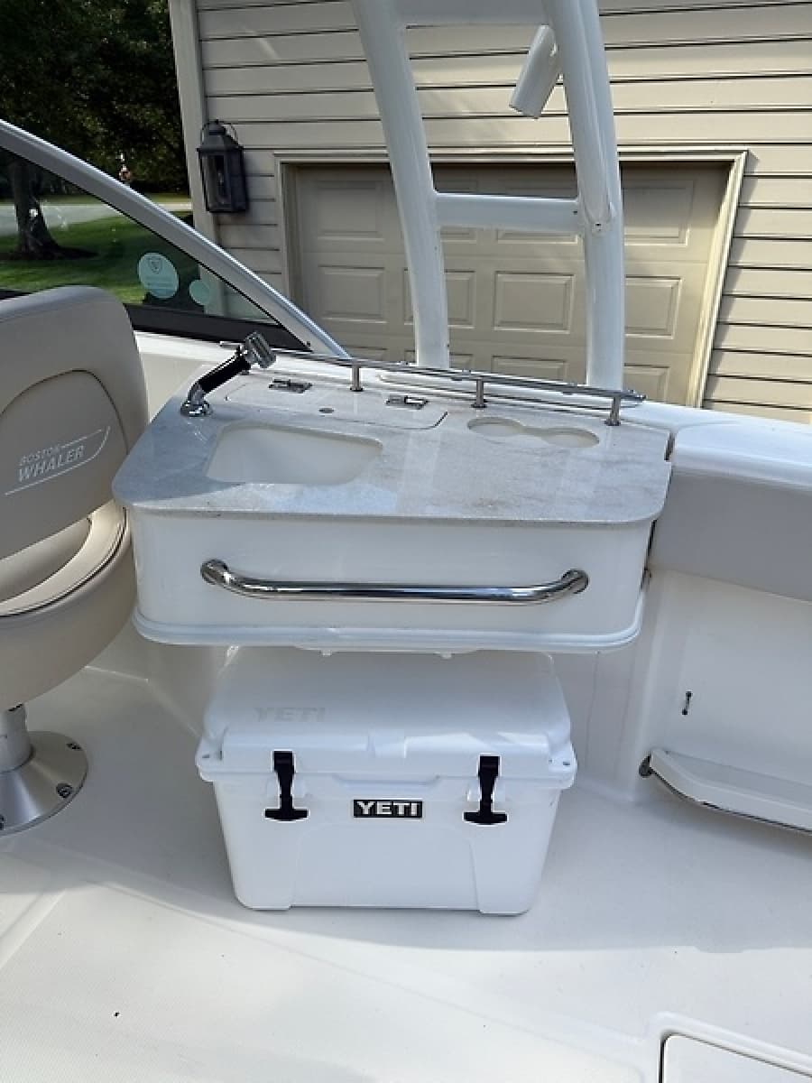 2020 Boston Whaler Vantage 230 - Photo 15