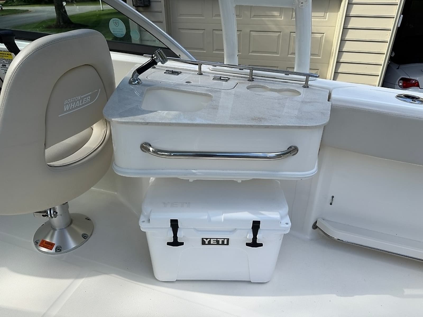 2020 Boston Whaler Vantage 230 - Photo 14