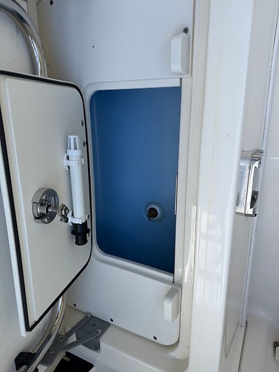 2020 Boston Whaler Vantage 230 - Photo 8