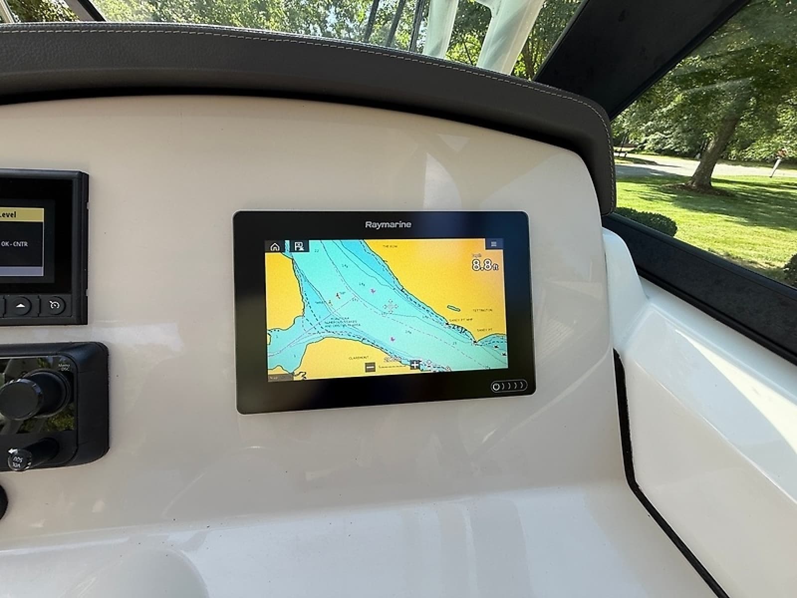 2020 Boston Whaler Vantage 230 - Photo 31