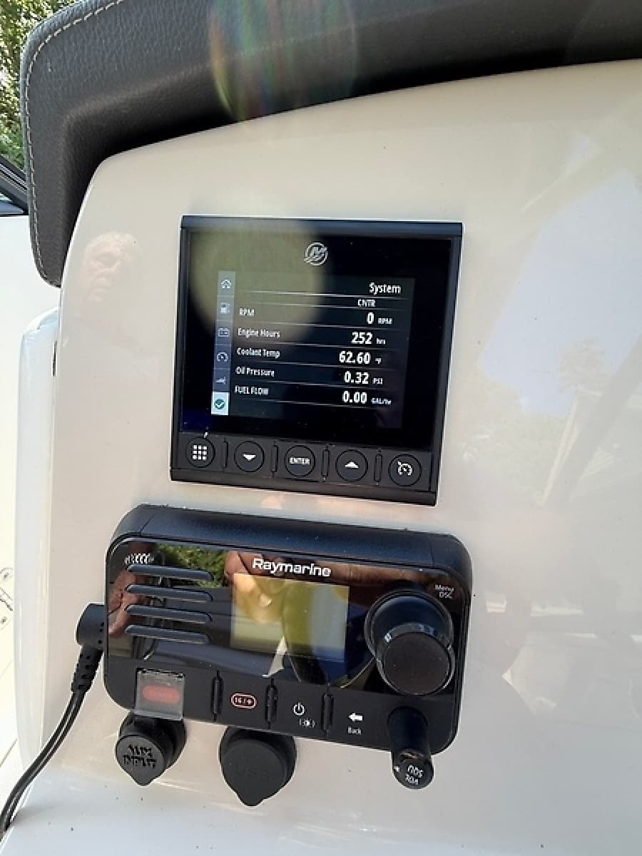 2020 Boston Whaler Vantage 230 - Photo 32
