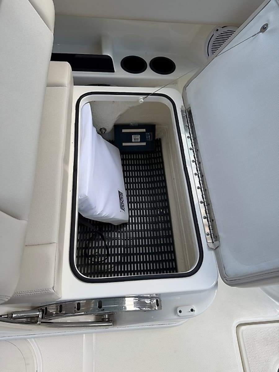 2020 Boston Whaler Vantage 230 - Photo 11