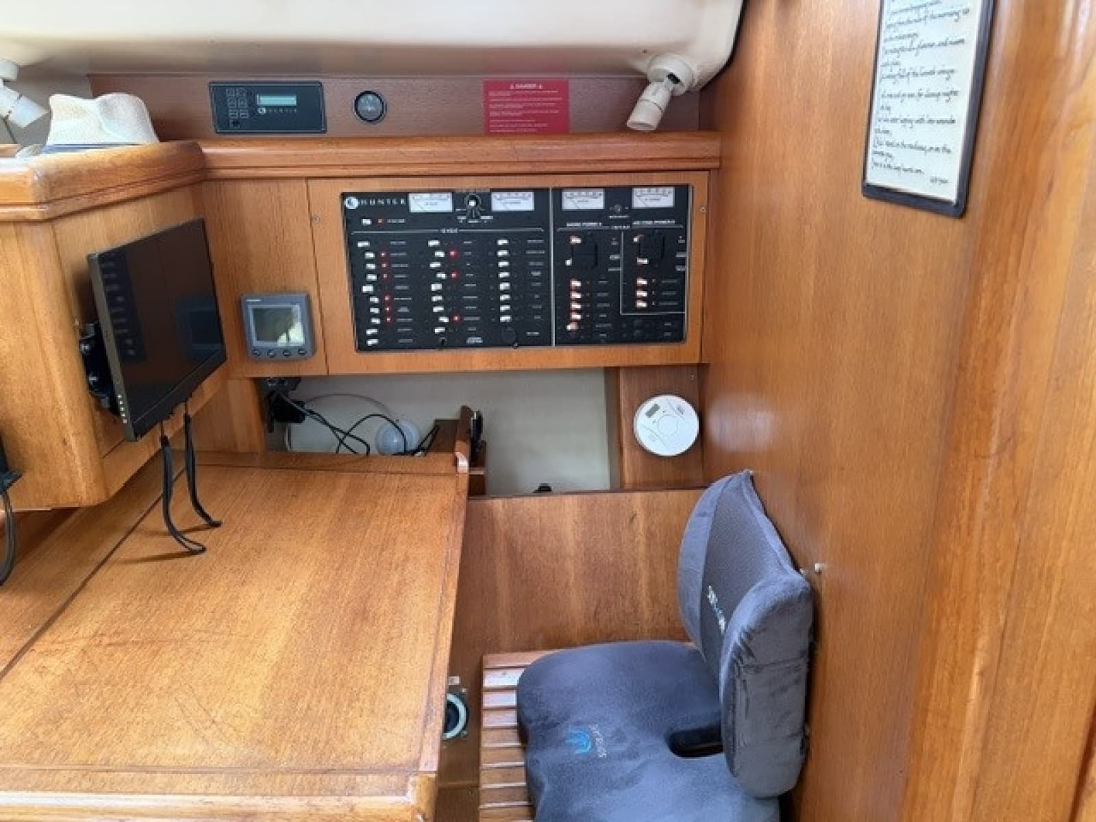 2002 Hunter 466 - Photo 15