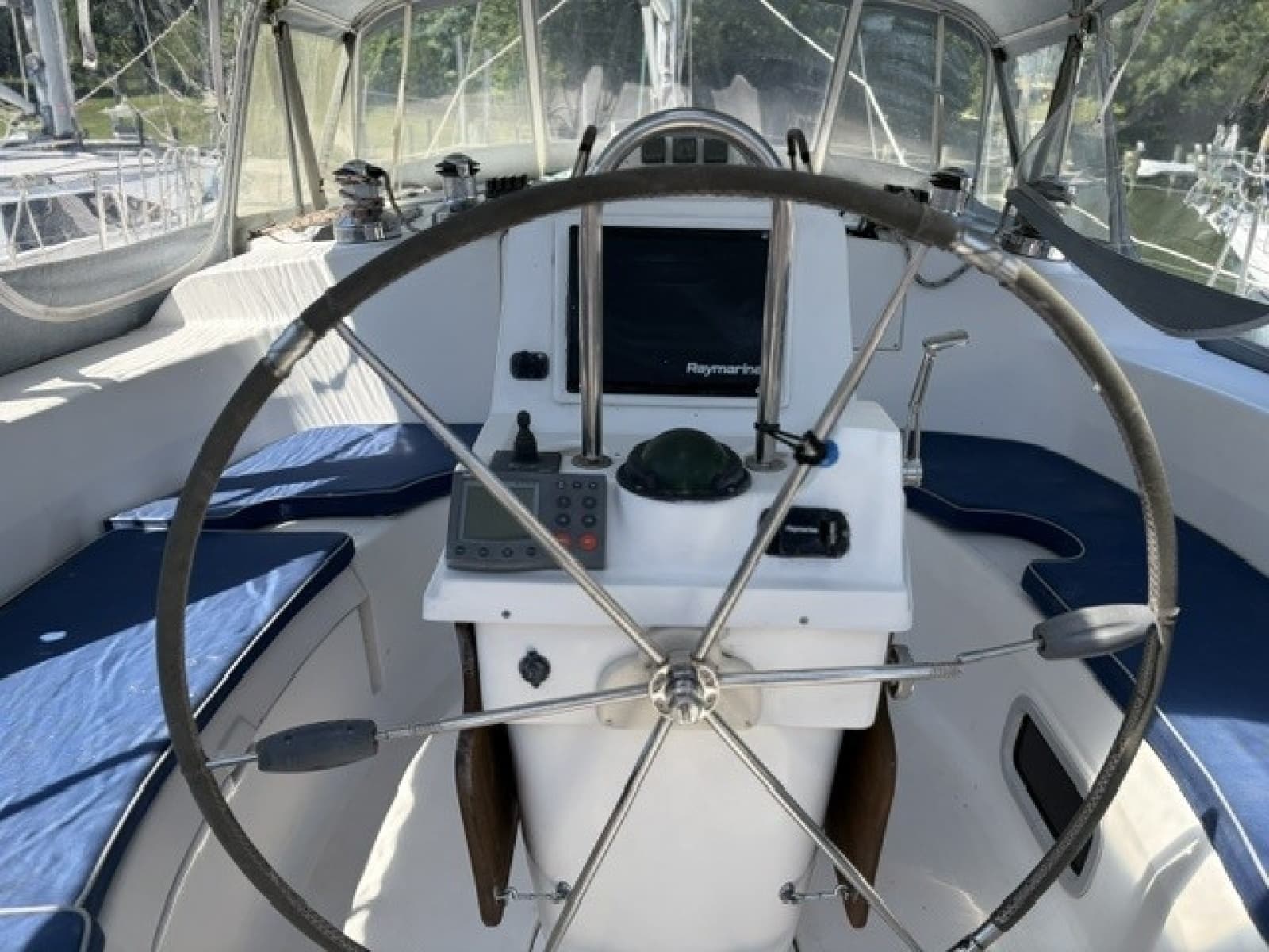 2002 Hunter 466 - Photo 6
