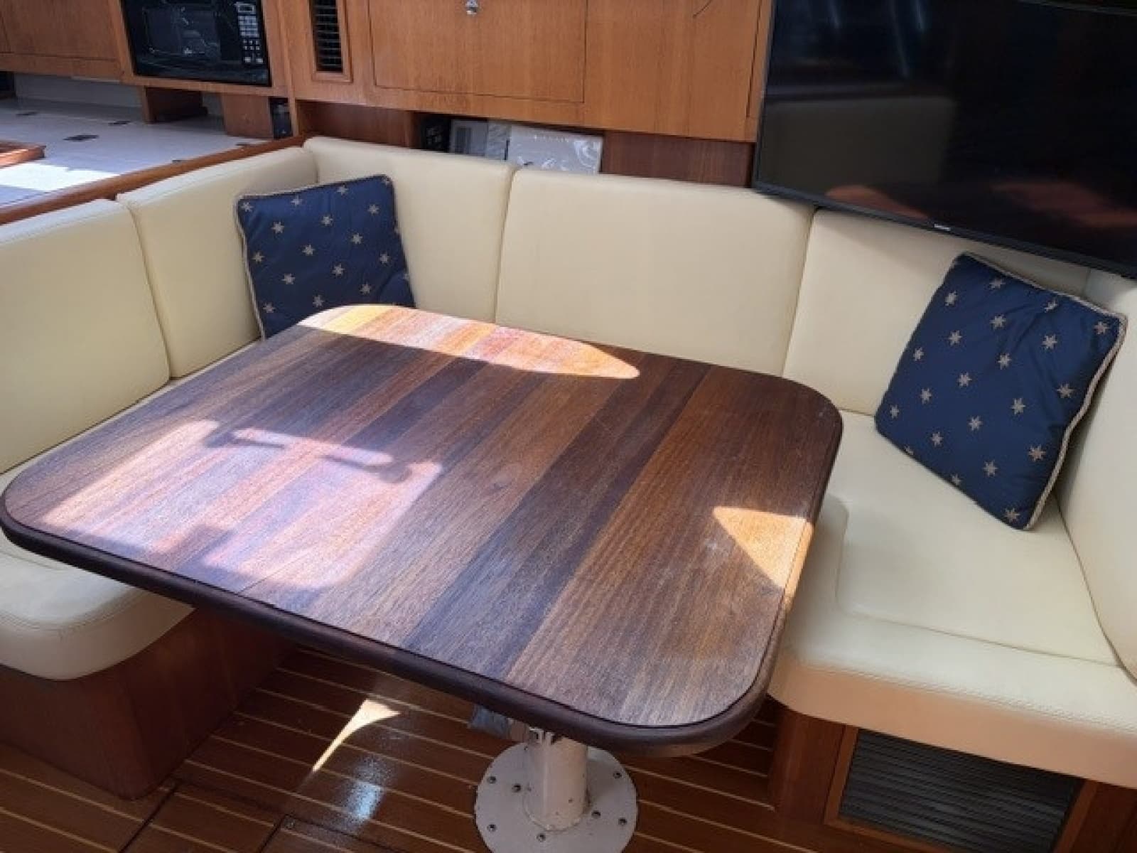 2002 Hunter 466 - Photo 13