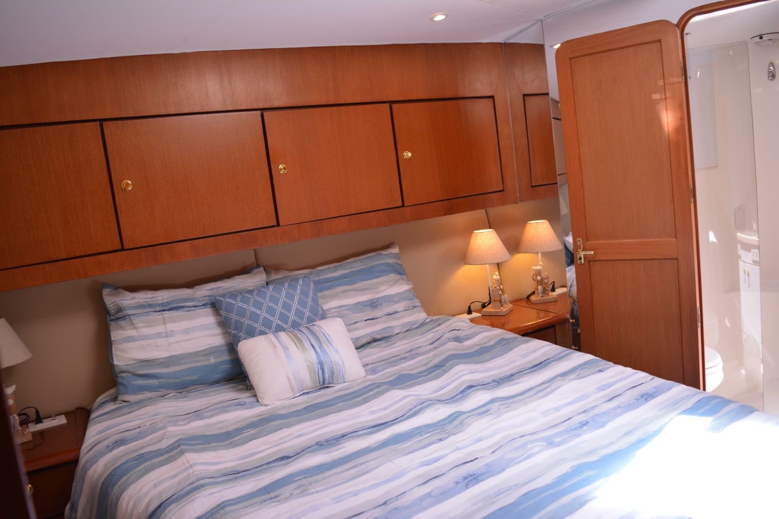 2000 Ocean 56 Super Sport - Photo 35