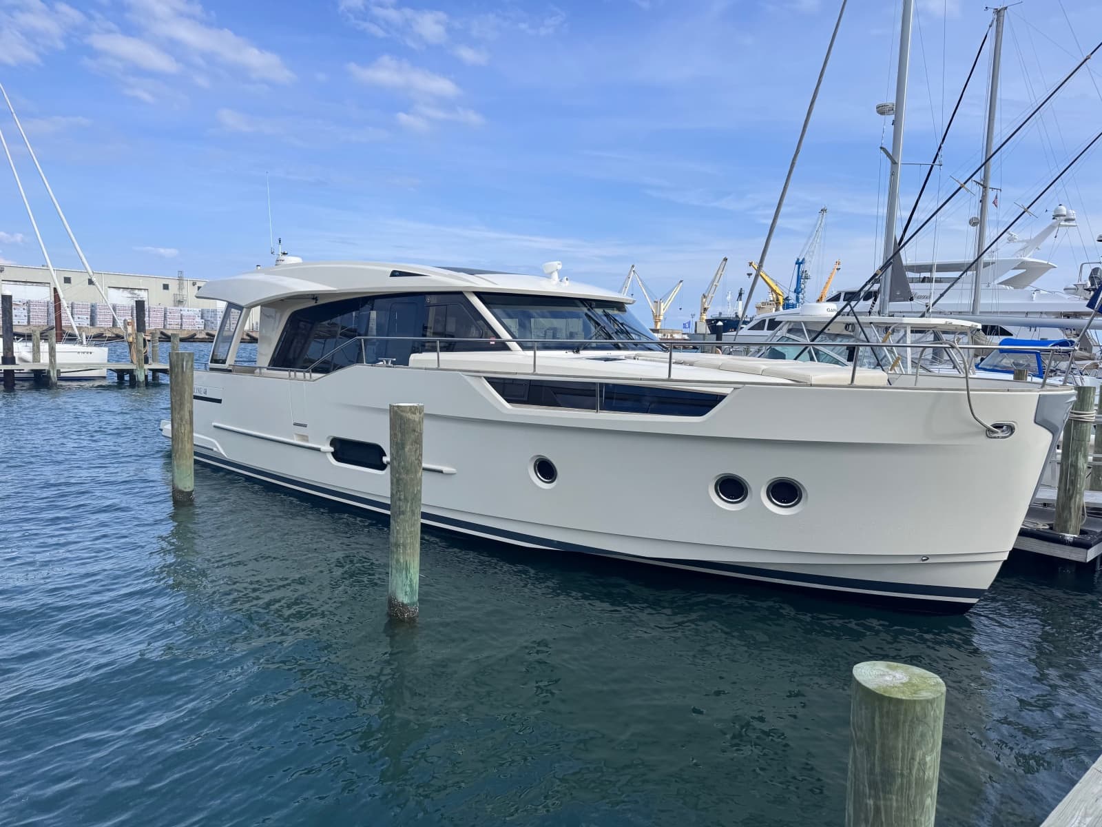 2019 Greenline 48 Coupe Hybrid - Photo 6