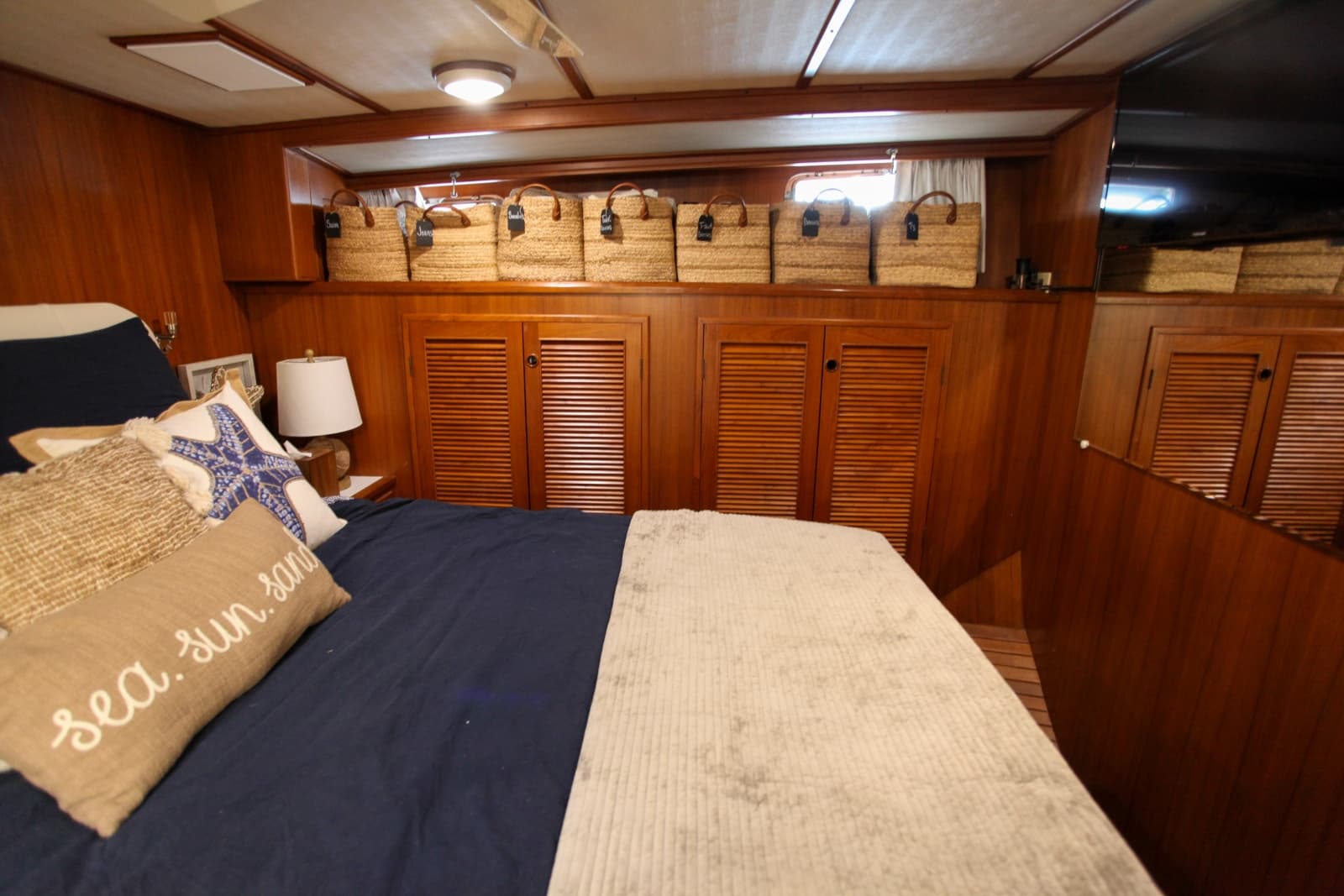 2002 DeFever Raised Pilothouse Trawler - Photo 203
