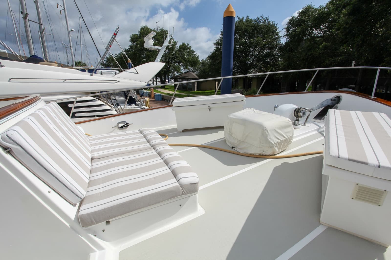 2002 DeFever Raised Pilothouse Trawler - Photo 65