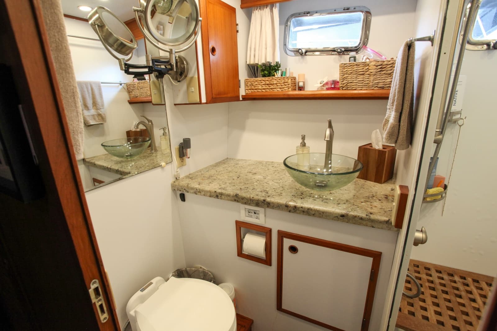 2002 DeFever Raised Pilothouse Trawler - Photo 208