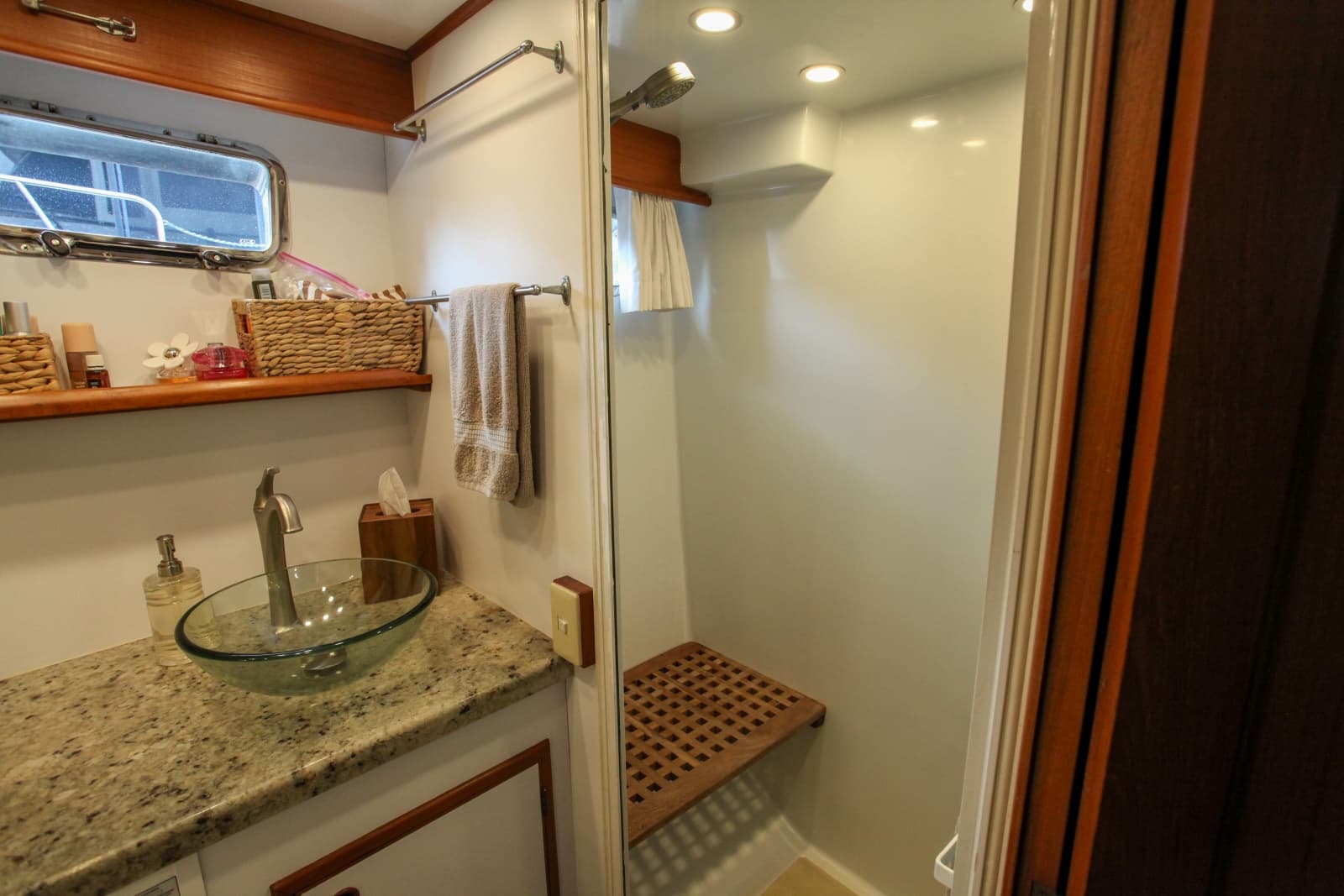 2002 DeFever Raised Pilothouse Trawler - Photo 210