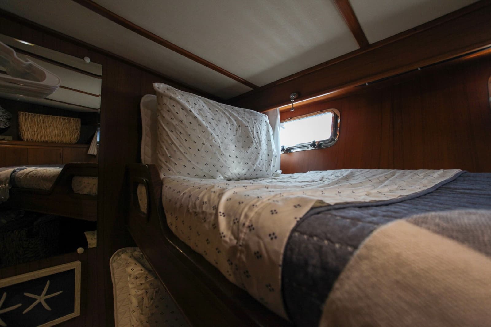 2002 DeFever Raised Pilothouse Trawler - Photo 221
