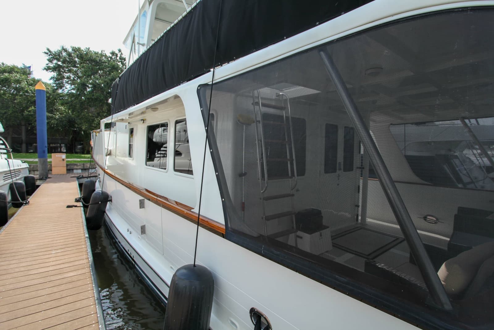 2002 DeFever Raised Pilothouse Trawler - Photo 20
