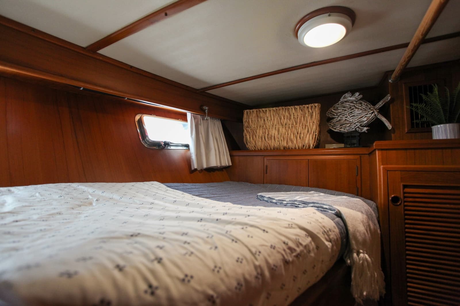 2002 DeFever Raised Pilothouse Trawler - Photo 220