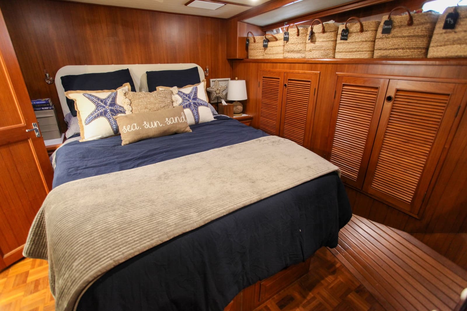 2002 DeFever Raised Pilothouse Trawler - Photo 199
