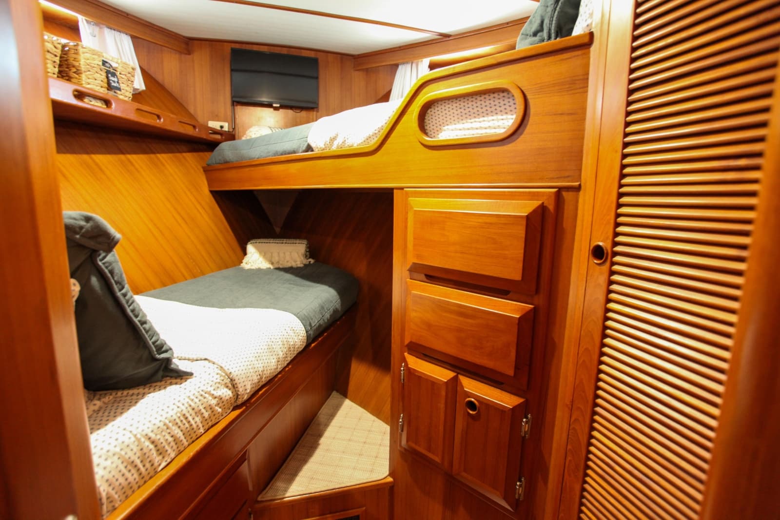 2002 DeFever Raised Pilothouse Trawler - Photo 224