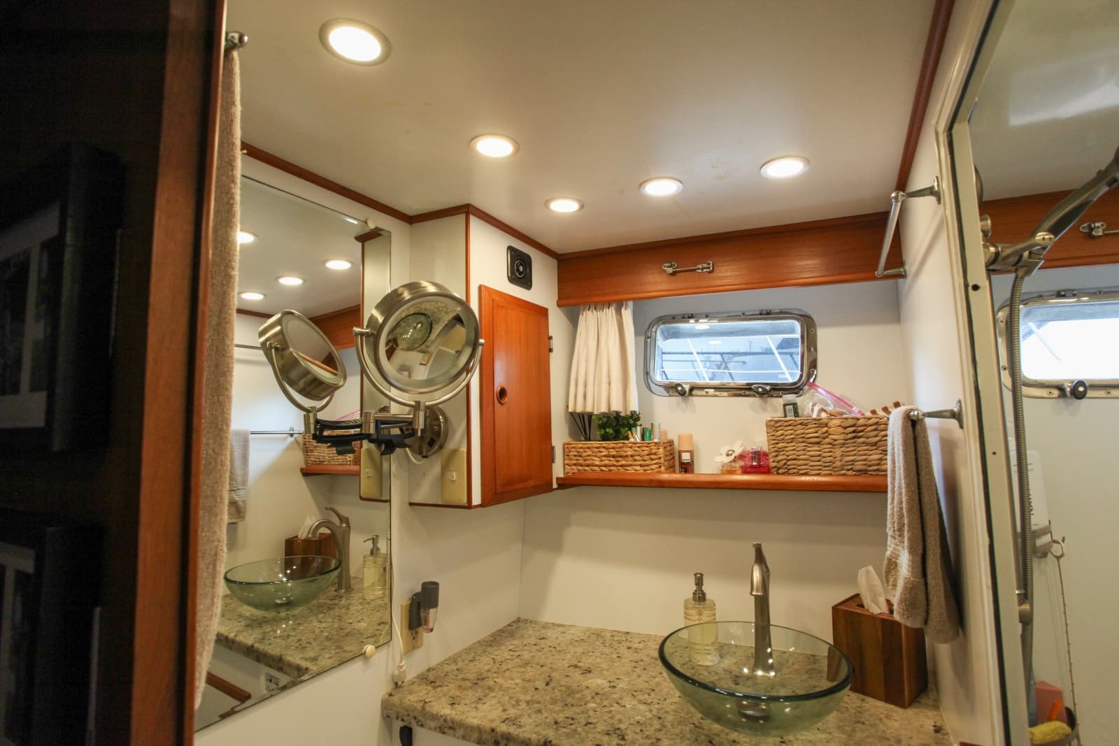 2002 DeFever Raised Pilothouse Trawler - Photo 209