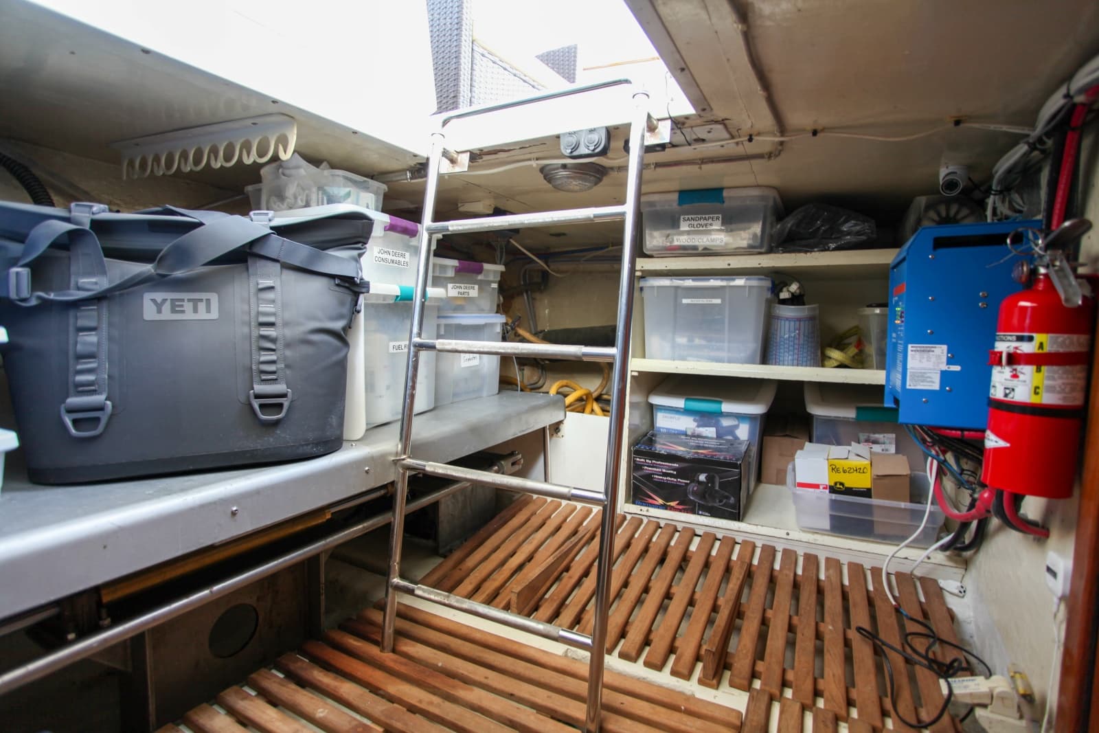 2002 DeFever Raised Pilothouse Trawler - Photo 239