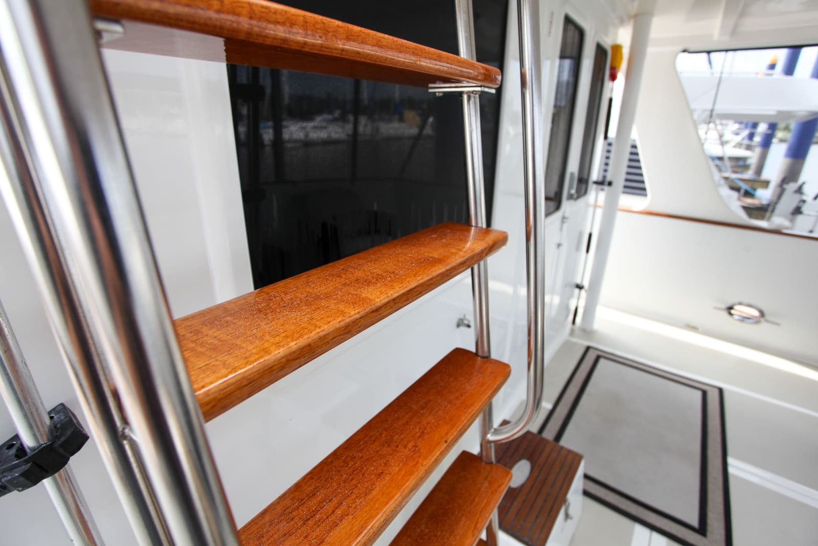 2002 DeFever Raised Pilothouse Trawler - Photo 45