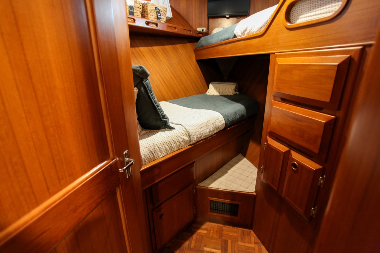 2002 DeFever Raised Pilothouse Trawler - Photo 223