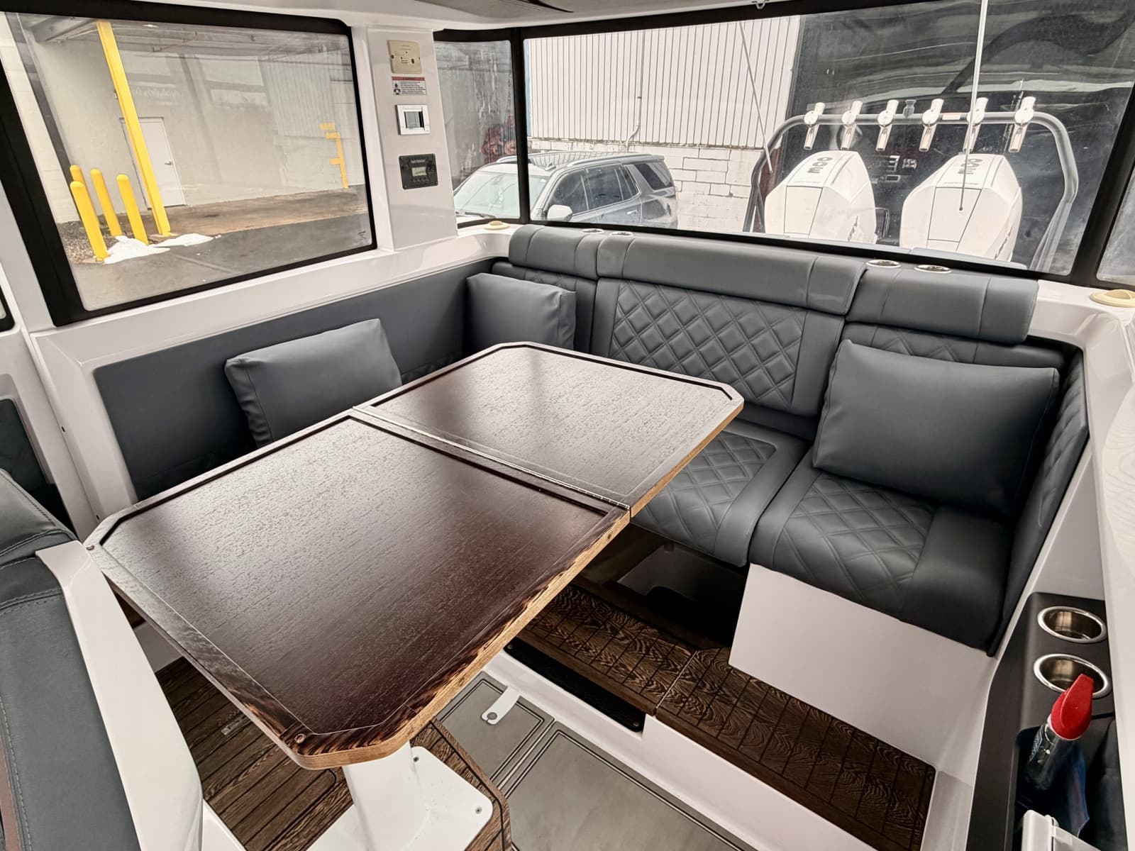 2021 Axopar 37 XC Cross Cabin - Photo 8
