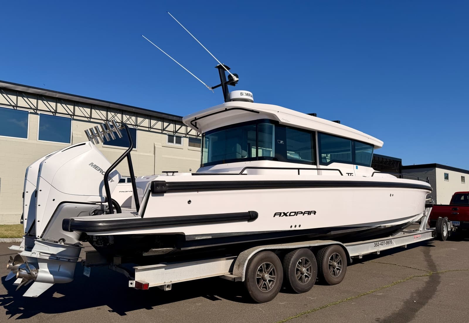 2021 Axopar 37 XC Cross Cabin - Photo 5