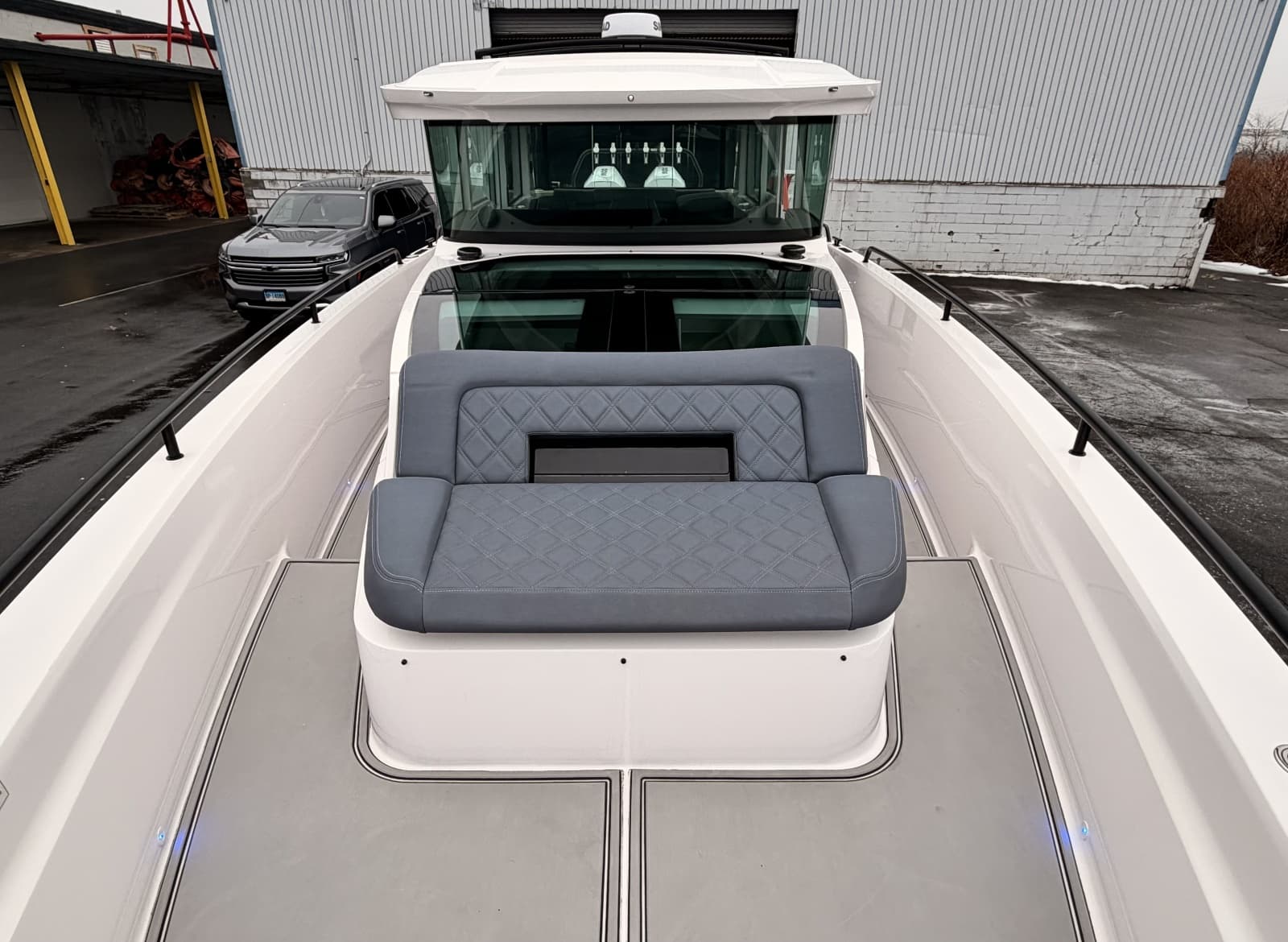 2021 Axopar 37 XC Cross Cabin - Photo 5