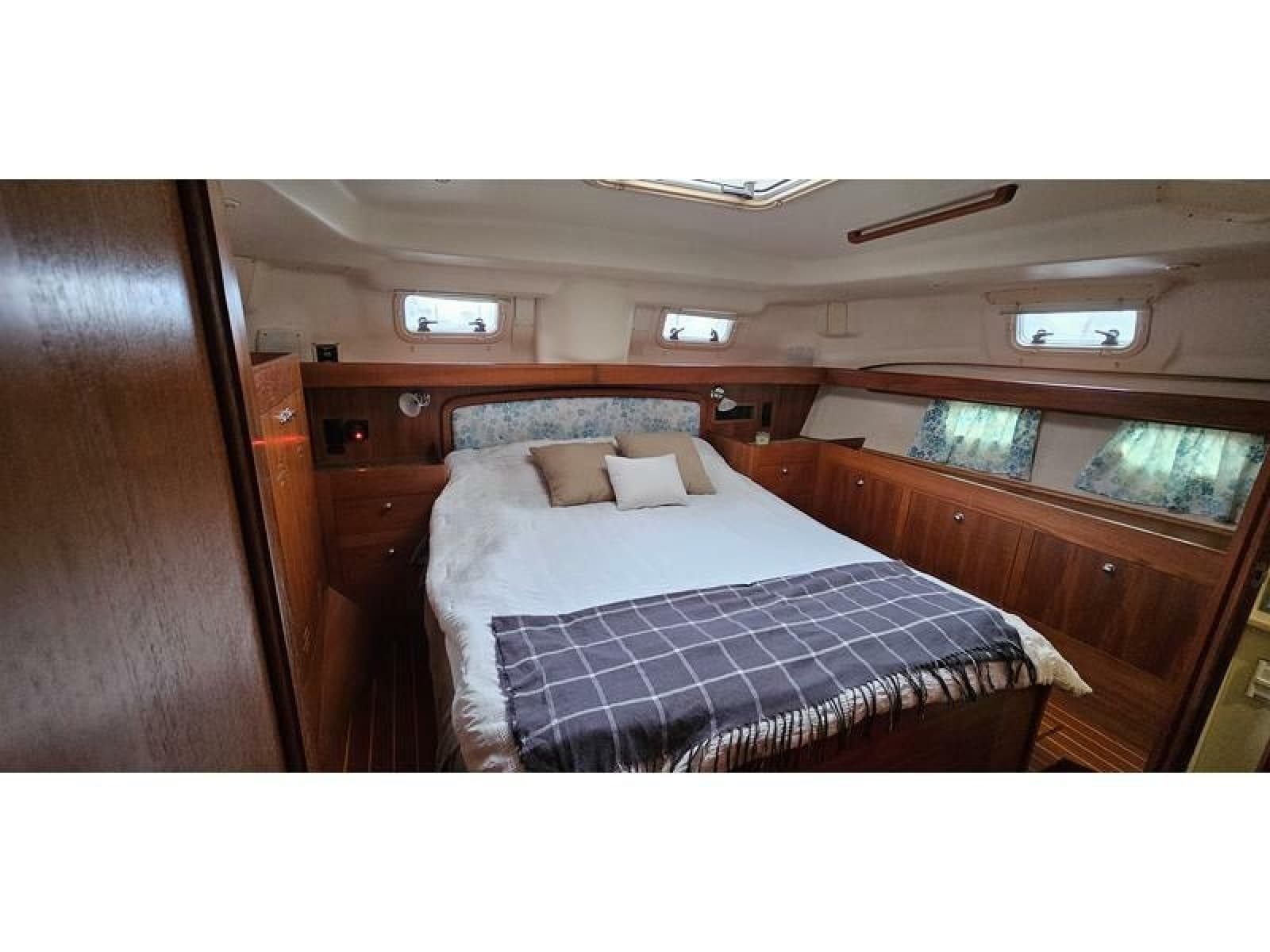 2002 Hunter 420 - Photo 26