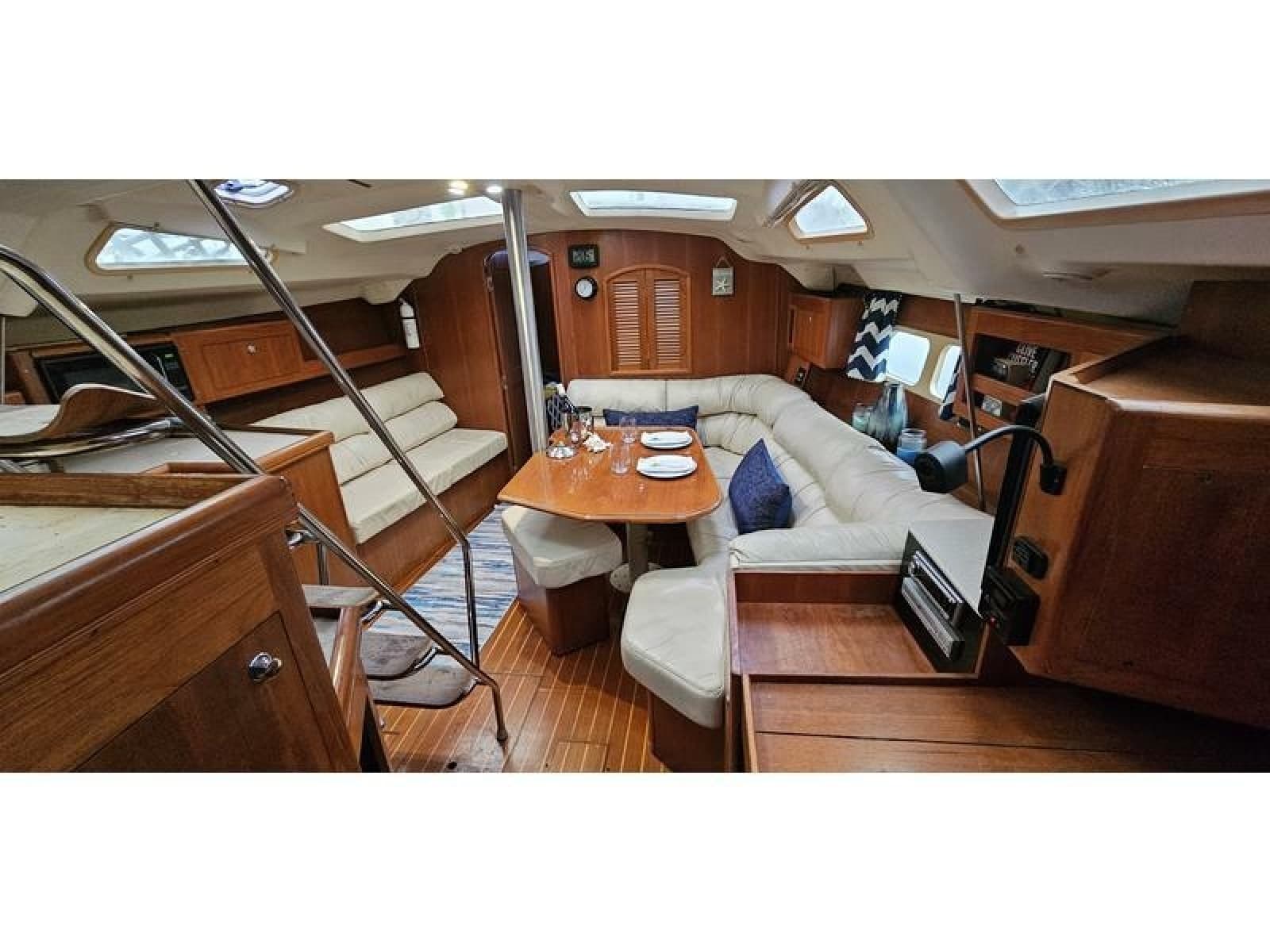 2002 Hunter 420 - Photo 19