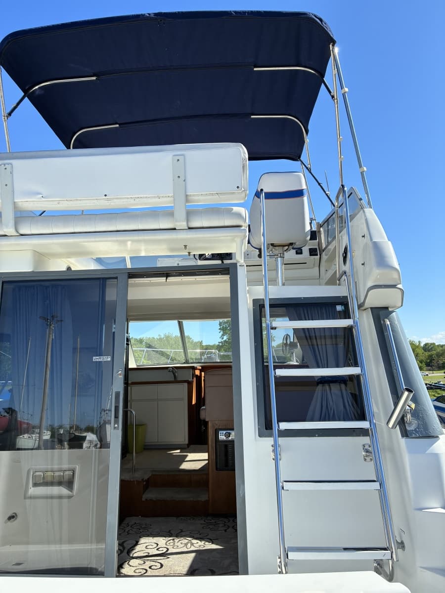 1995 Carver 370 Voyager - Photo 6