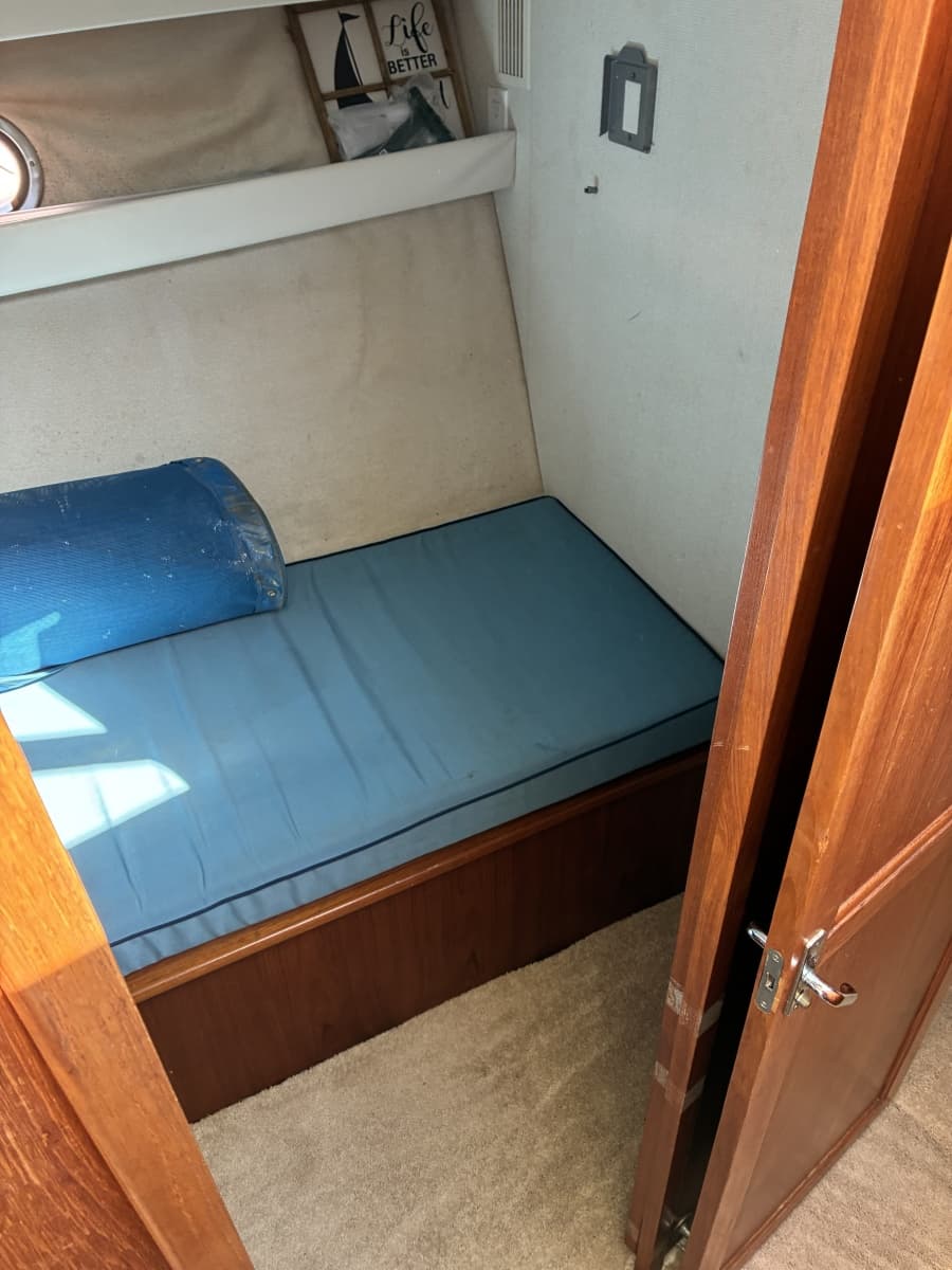 1995 Carver 370 Voyager - Photo 16
