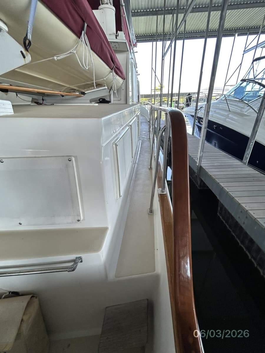 1988 Grand Banks Classic - Photo 18