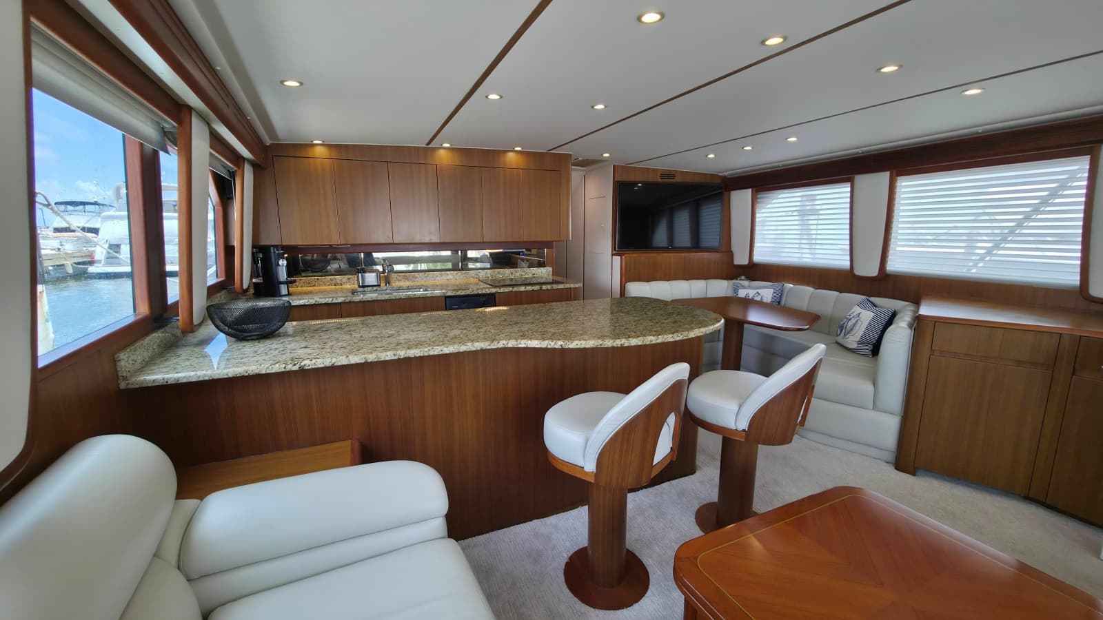 2010 Viking 64' Sportfish Convertible - Photo 10