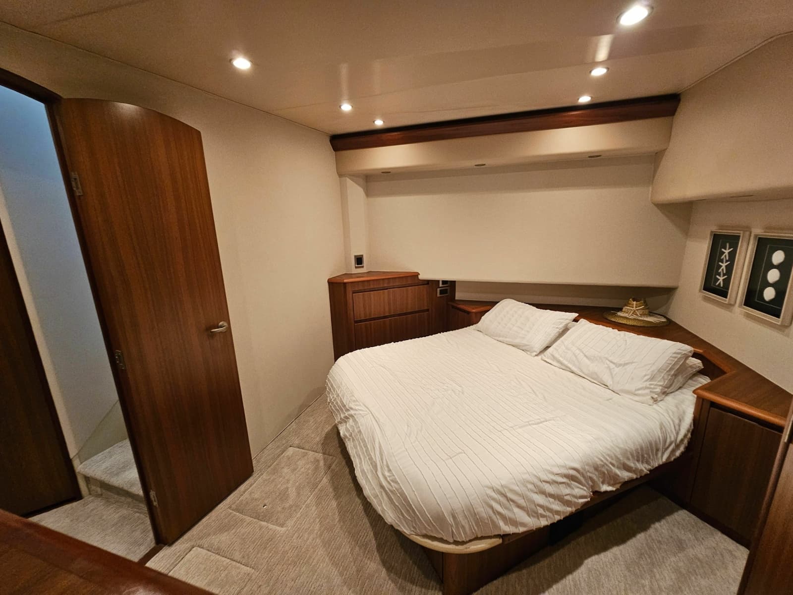 2010 Viking 64' Sportfish Convertible - Photo 19