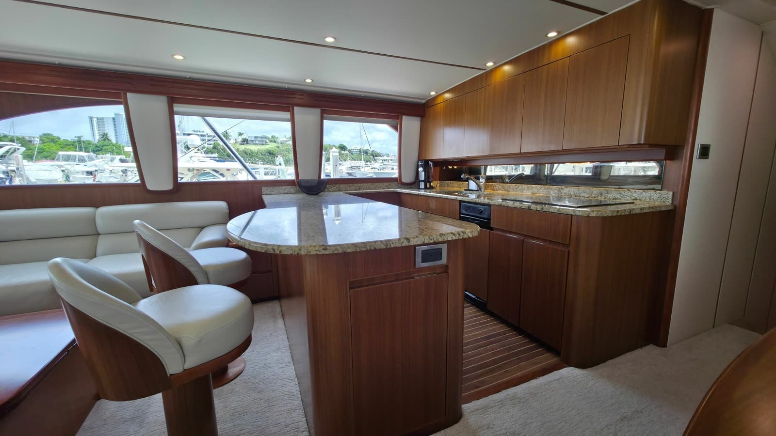 2010 Viking 64' Sportfish Convertible - Photo 7