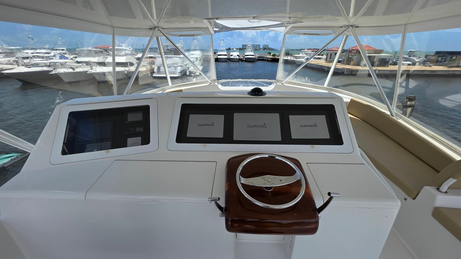 2010 Viking 64' Sportfish Convertible - Photo 31
