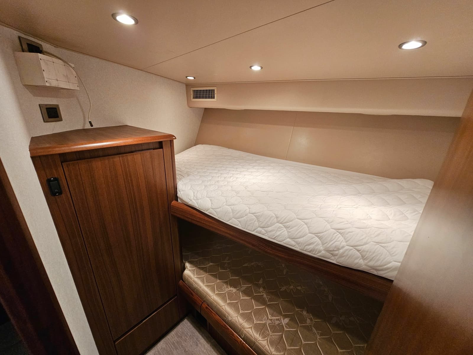 2010 Viking 64' Sportfish Convertible - Photo 24