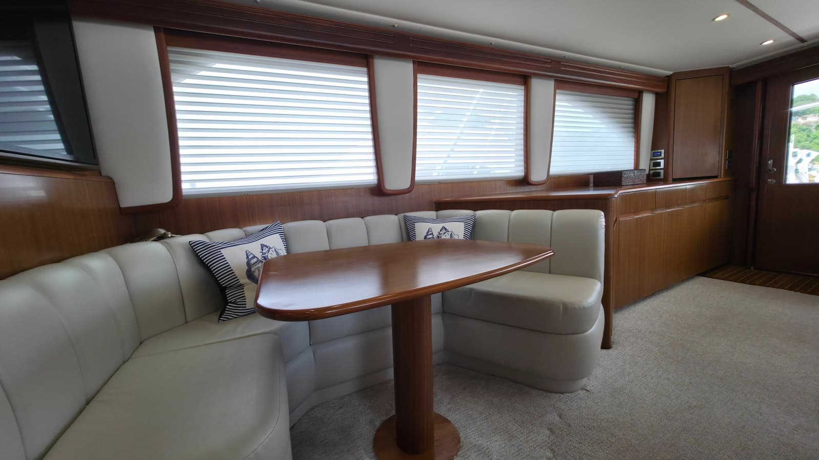 2010 Viking 64' Sportfish Convertible - Photo 15