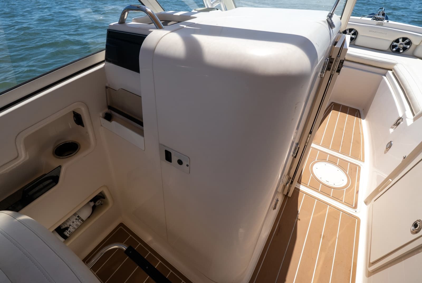 2017 Grady-White 235 Freedom - Photo 6