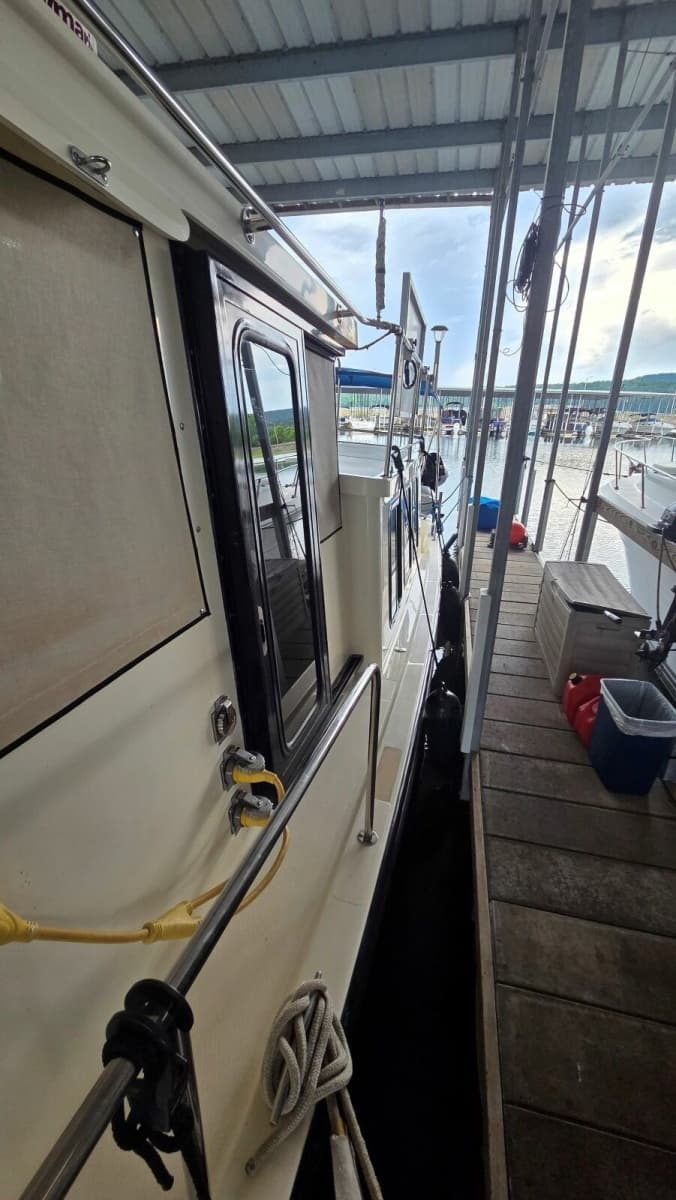 2003 Nordic Tugs 32 - Photo 17