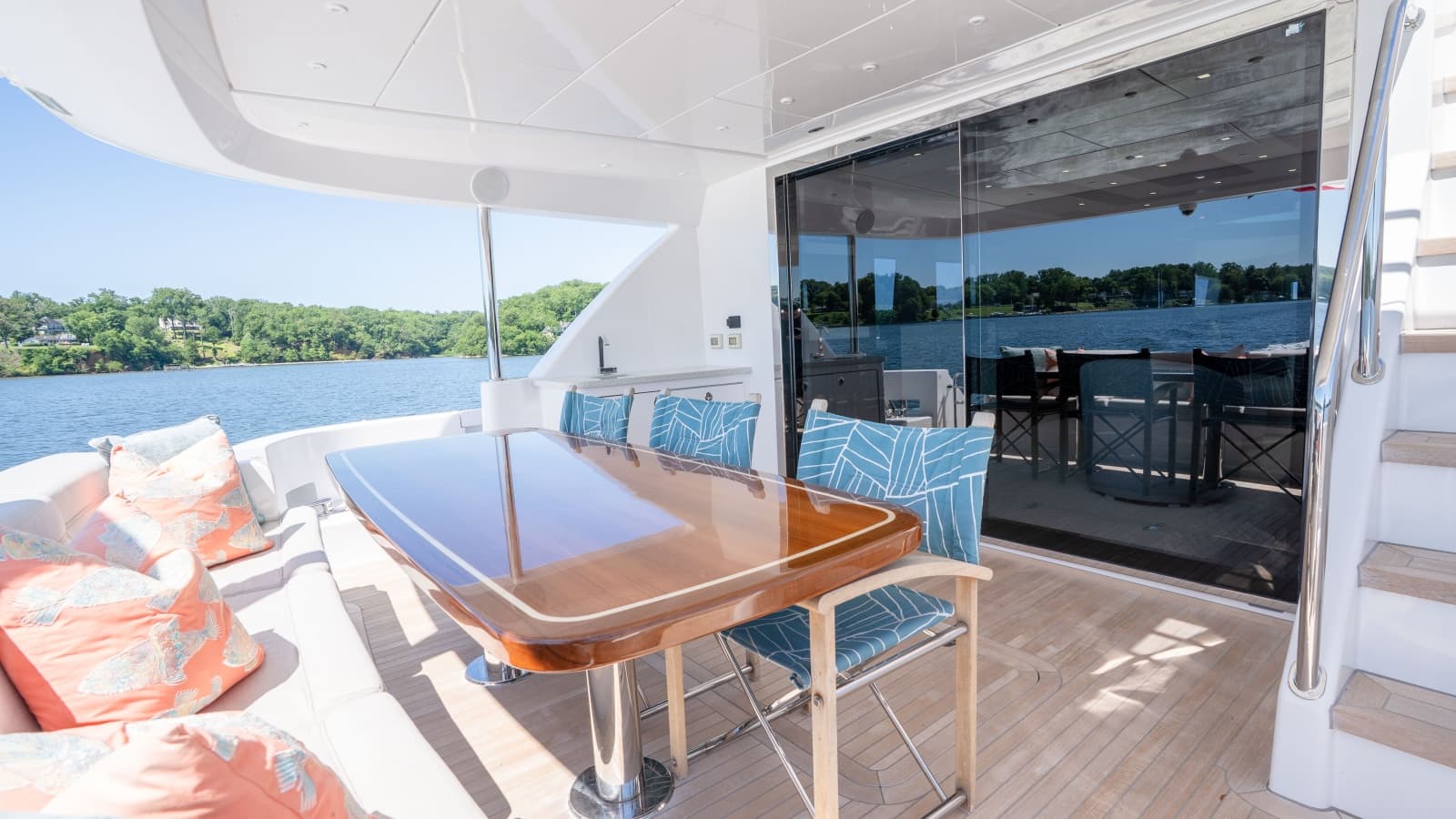 2021 Hatteras M75 Panacera - Photo 17