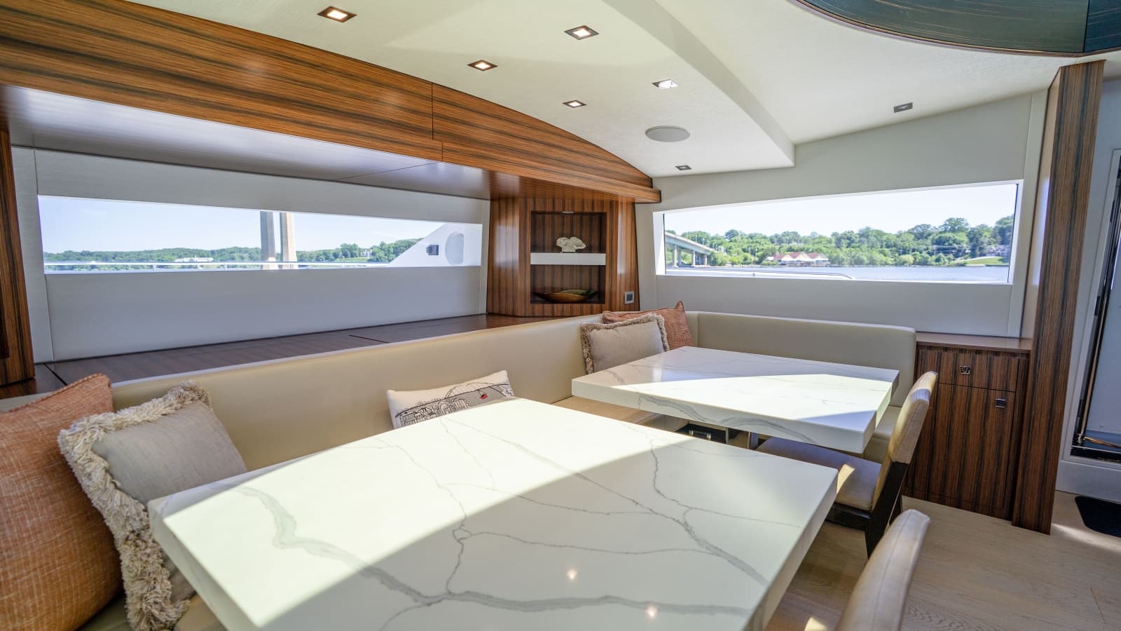 2021 Hatteras M75 Panacera - Photo 28