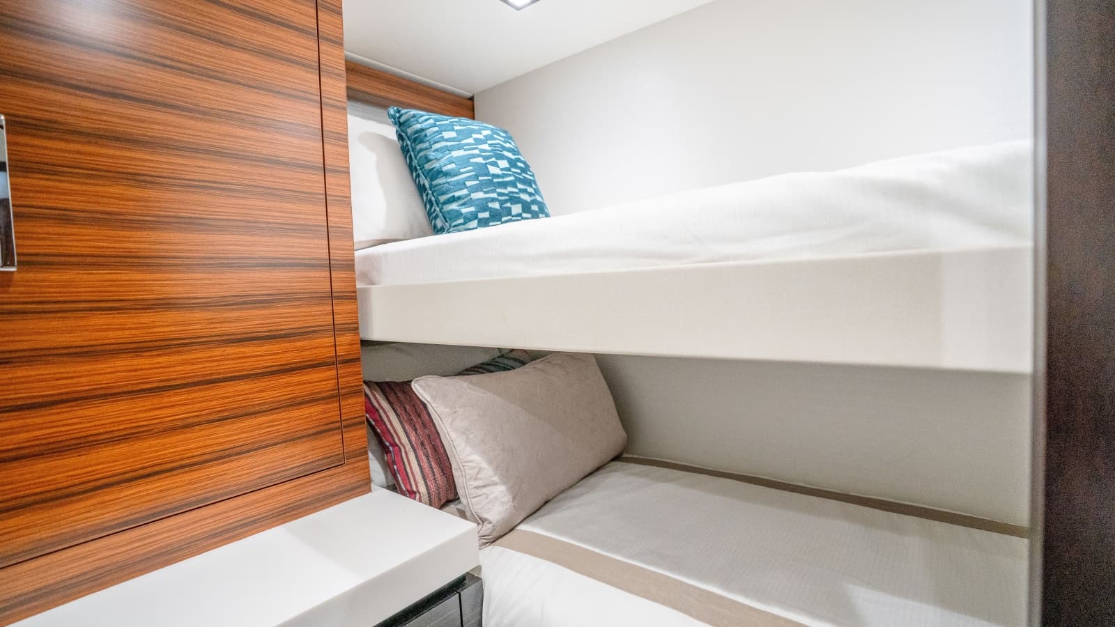 2021 Hatteras M75 Panacera - Photo 46